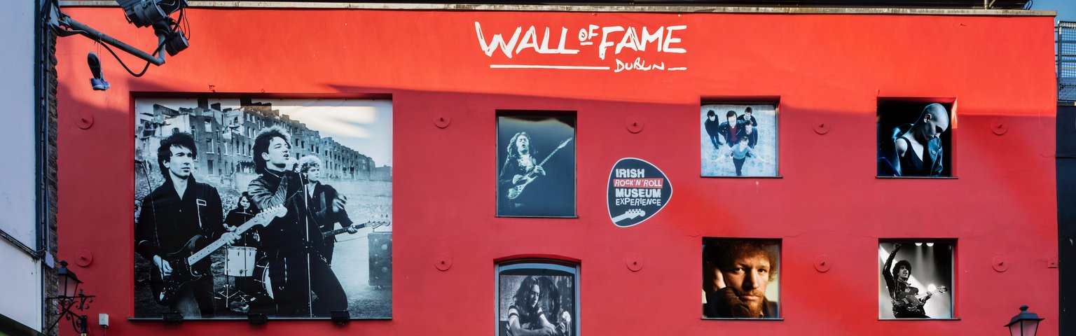 Temple Bar Dublin wall of fame